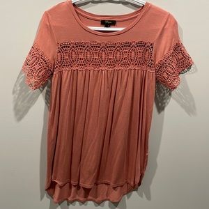 Lace detailed top